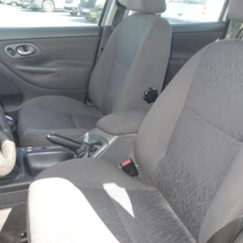 Ceinture arriere gauche FORD MONDEO 1 Photo n°9