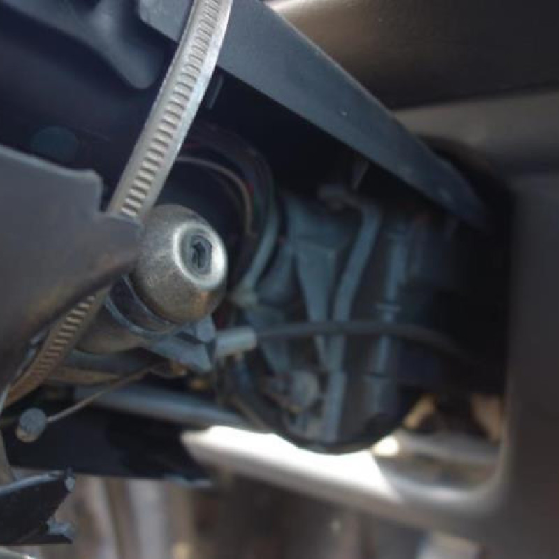 Etrier avant gauche (freinage) FORD FIESTA 3 Photo n°8