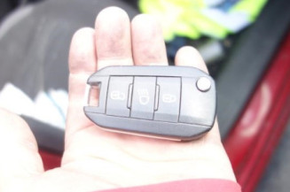 Verin de coffre PEUGEOT 208 1