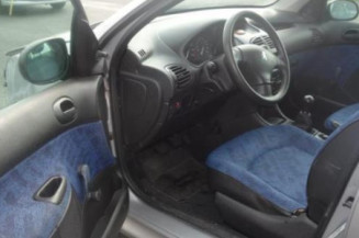 Leve vitre mecanique avant droit PEUGEOT 206