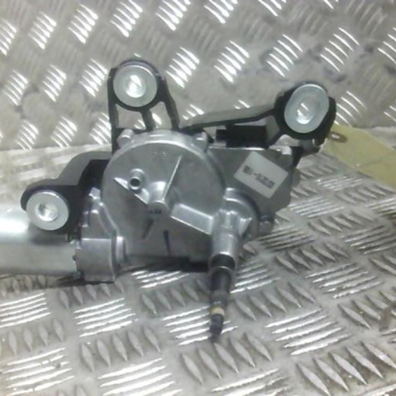 Moteur essuie glace arriere VOLKSWAGEN FOX Photo n°1