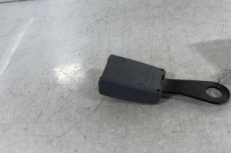 Attache ceinture arriere droit TOYOTA RAV4 2