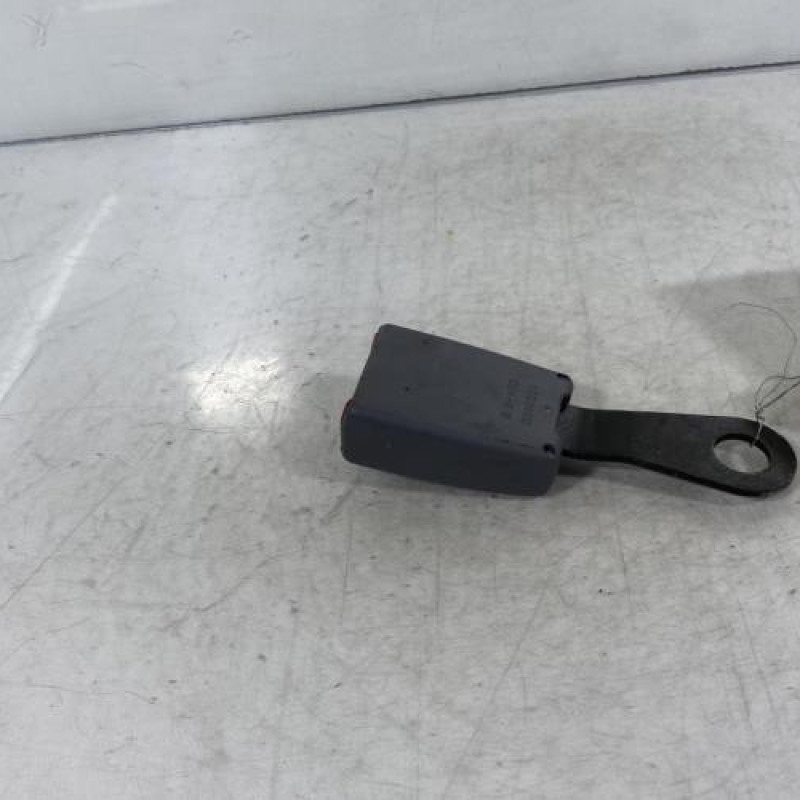 Attache ceinture arriere droit TOYOTA RAV4 2 Photo n°2
