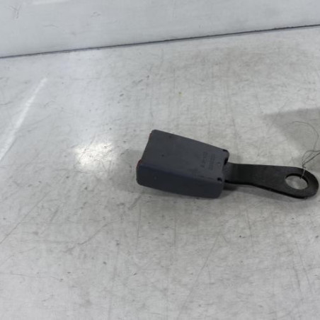 Attache ceinture arriere droit TOYOTA RAV4 2