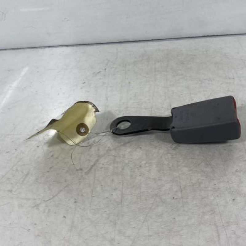 Attache ceinture arriere droit TOYOTA RAV4 2 Photo n°3