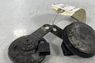 Avertisseur/Klaxon TOYOTA RAV4 2 Photo n°1