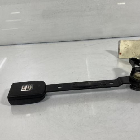 Attache ceinture avant droit VOLKSWAGEN PASSAT 4