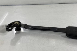 Attache ceinture avant droit VOLKSWAGEN PASSAT 4