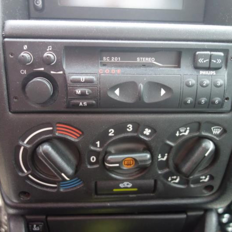 Ceinture arriere gauche OPEL ASTRA F Photo n°9