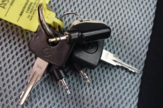 Ceinture arriere gauche OPEL ASTRA F