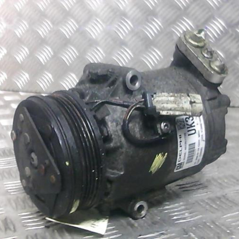 Compresseur clim OPEL ASTRA H Photo n°3