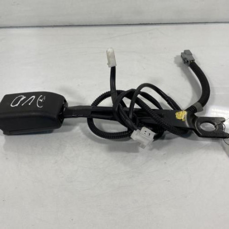 Attache ceinture avant droit TOYOTA AURIS 1