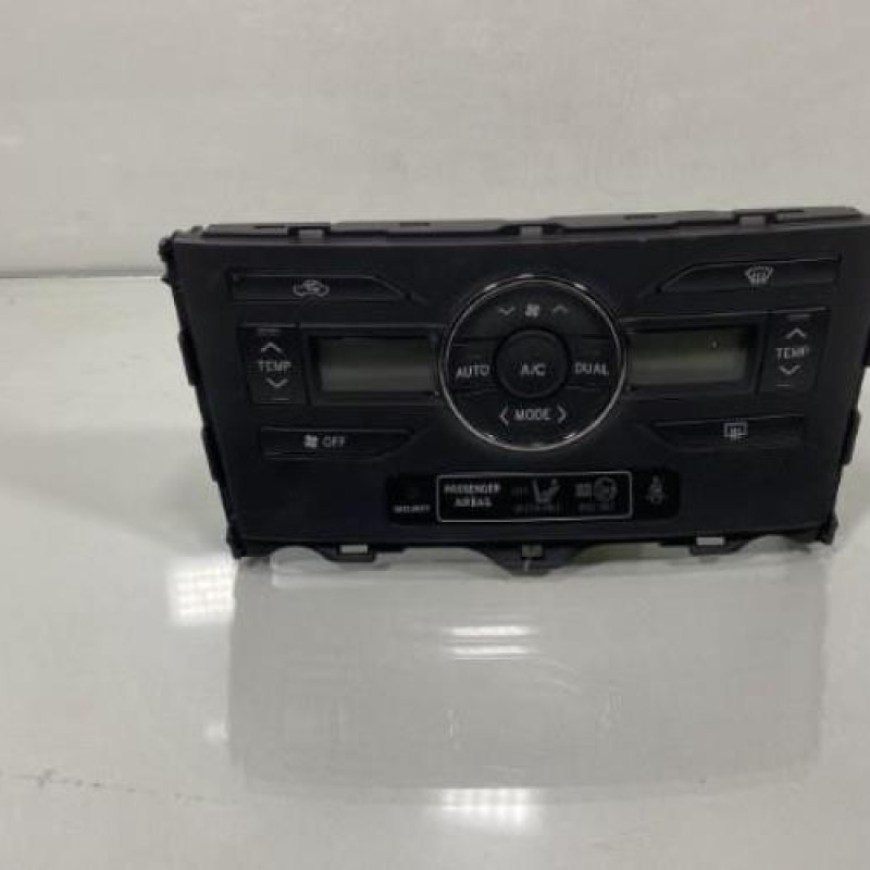 Commande chauffage TOYOTA AURIS 1 Photo n°1