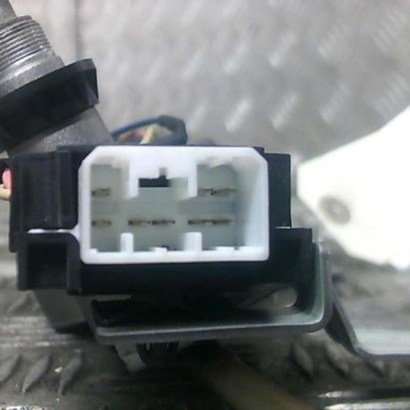 Moteur essuie glace arriere CHEVROLET AVEO 1 Photo n°2