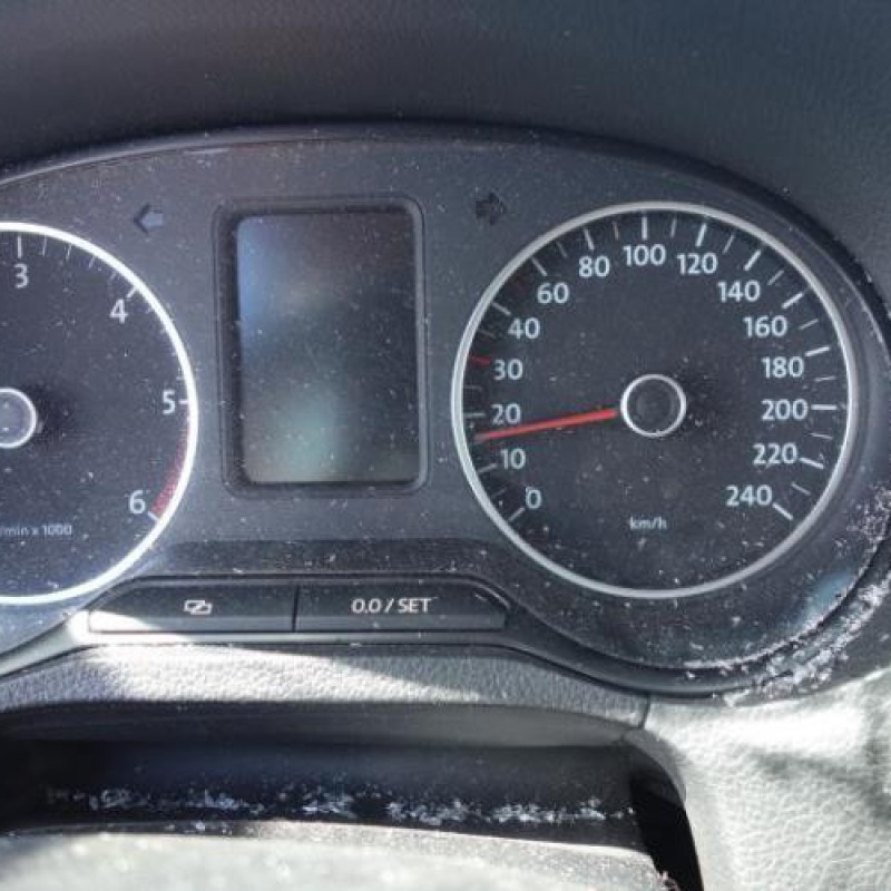 Volant VOLKSWAGEN POLO 5 Photo n°7