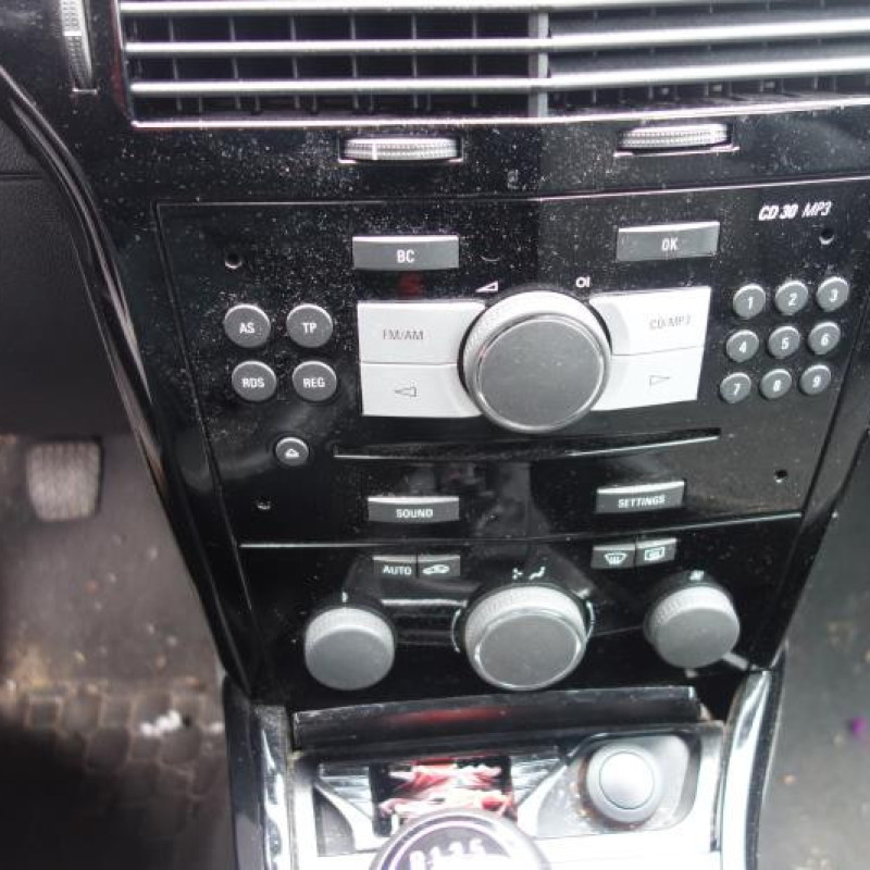 Commande chauffage OPEL ASTRA H Photo n°9