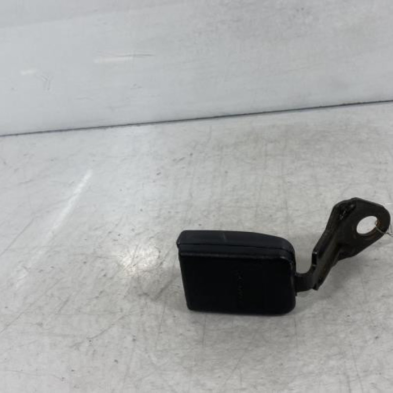 Attache ceinture arriere gauche PEUGEOT 807 Photo n°2