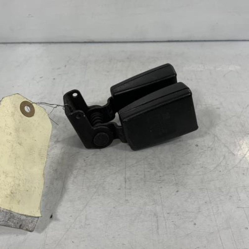 Attache ceinture arriere gauche OPEL ASTRA J SPORTS Photo n°3