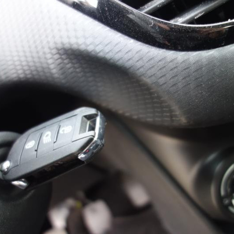 Interrupteur de leve vitre avant droit PEUGEOT 2008 1 Photo n°13