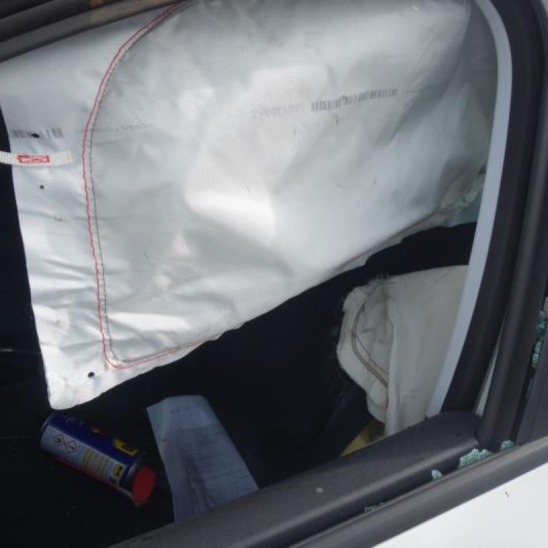 Amortisseur avant droit PEUGEOT 2008 1 Photo n°6