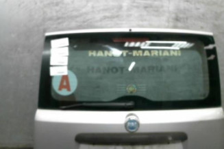 Malle/Hayon arriere FIAT PANDA 2 Photo n°1