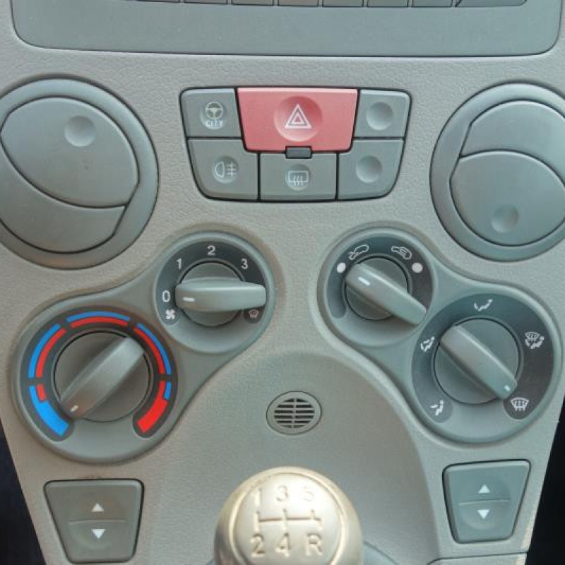 Air bag conducteur FIAT PANDA 2 Photo n°6