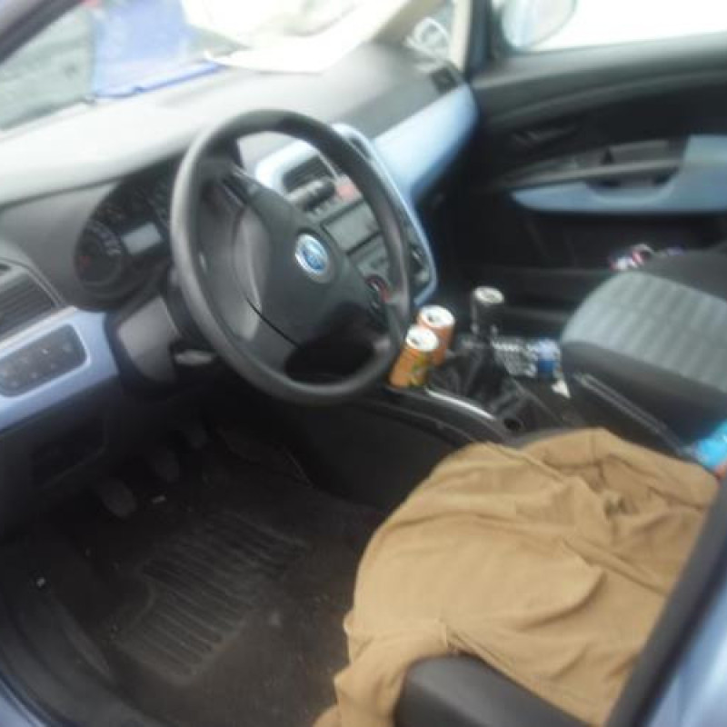 Volant FIAT GRANDE PUNTO Photo n°5
