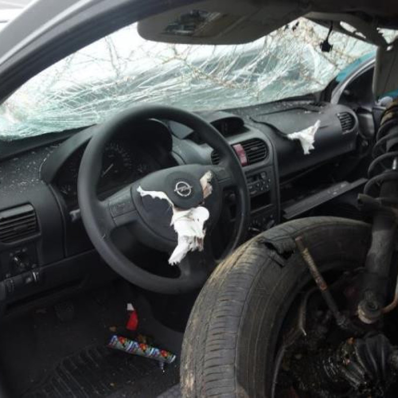Bloc ABS (freins anti-blocage) OPEL CORSA C Photo n°8