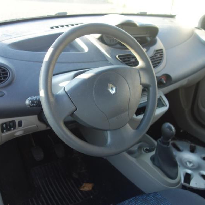 Moto ventilateur radiateur RENAULT TWINGO 2 Photo n°9