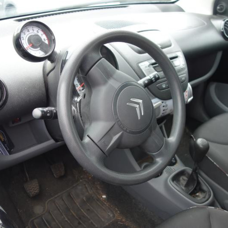 Pretensionneur de ceinture avant gauche CITROEN C1 1 Photo n°8
