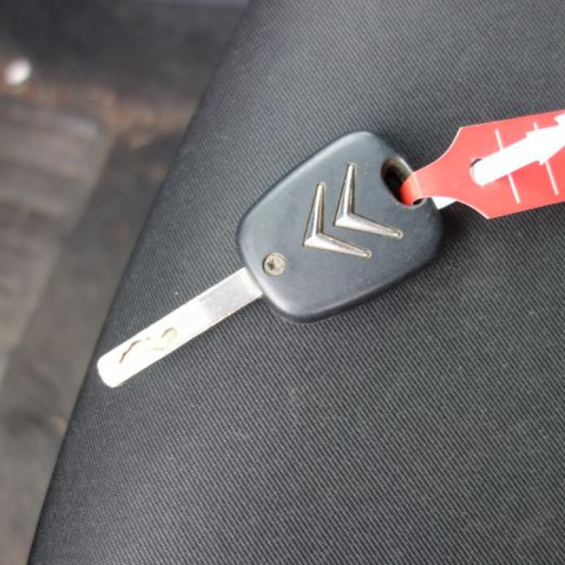 Pretensionneur de ceinture avant gauche CITROEN C1 1 Photo n°10