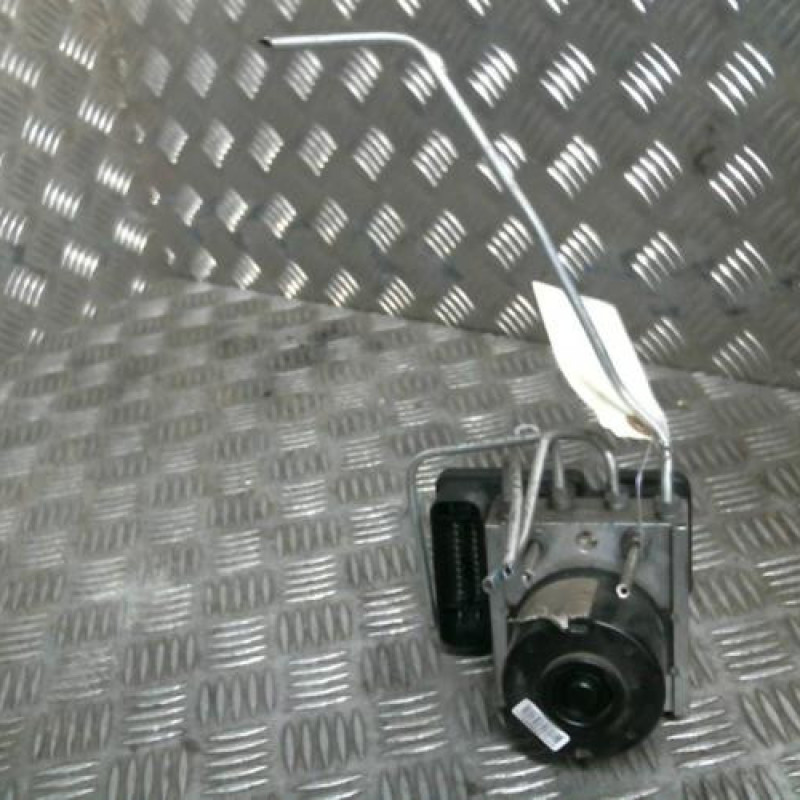 Bloc ABS (freins anti-blocage) RENAULT MEGANE 3 Photo n°1