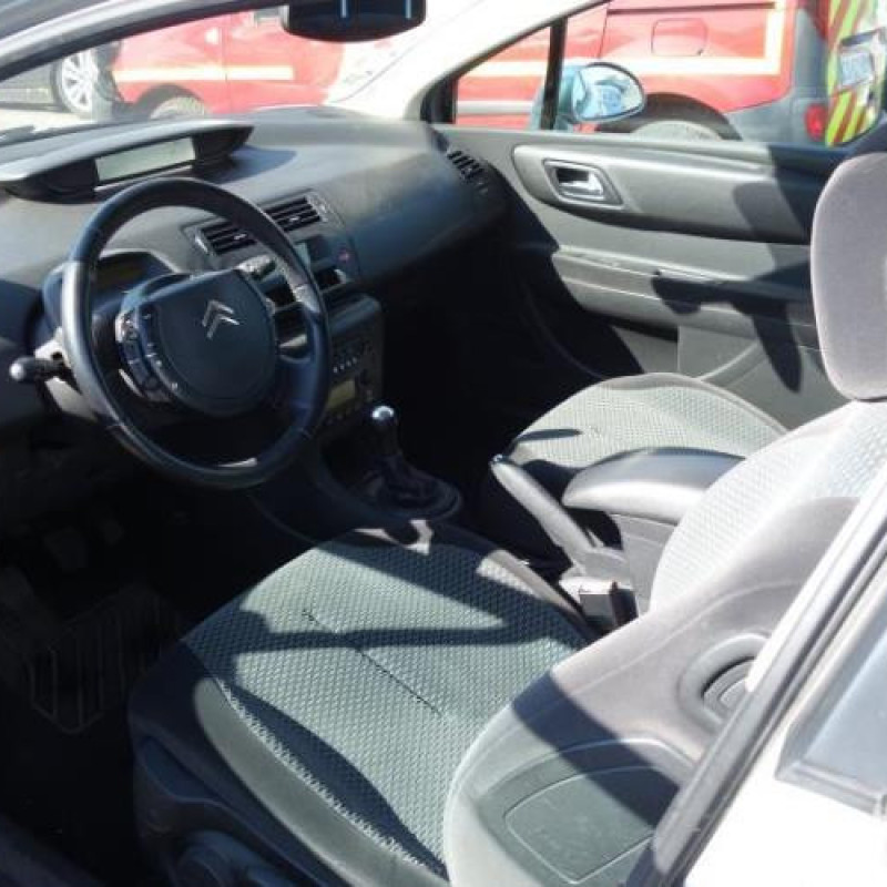 Trappe d'essence CITROEN C4 1 Photo n°8