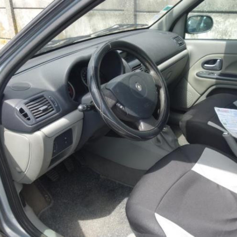 Leve vitre electrique arriere droit RENAULT CLIO 2 Photo n°7