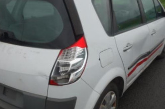 Pretensionneur de ceinture avant droit RENAULT SCENIC 2
