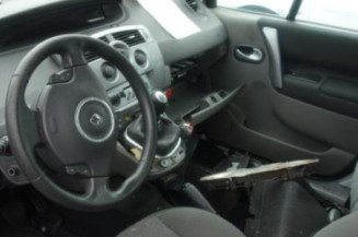 Pretensionneur de ceinture avant droit RENAULT SCENIC 2