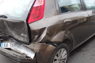 Compresseur clim FIAT GRANDE PUNTO
