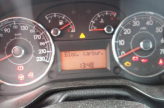 Compresseur clim FIAT GRANDE PUNTO