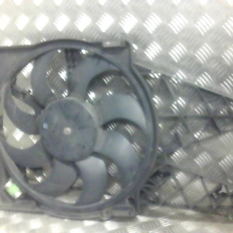Moto ventilateur radiateur FIAT GRANDE PUNTO Photo n°1