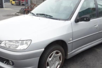Serrure de coffre PEUGEOT 306