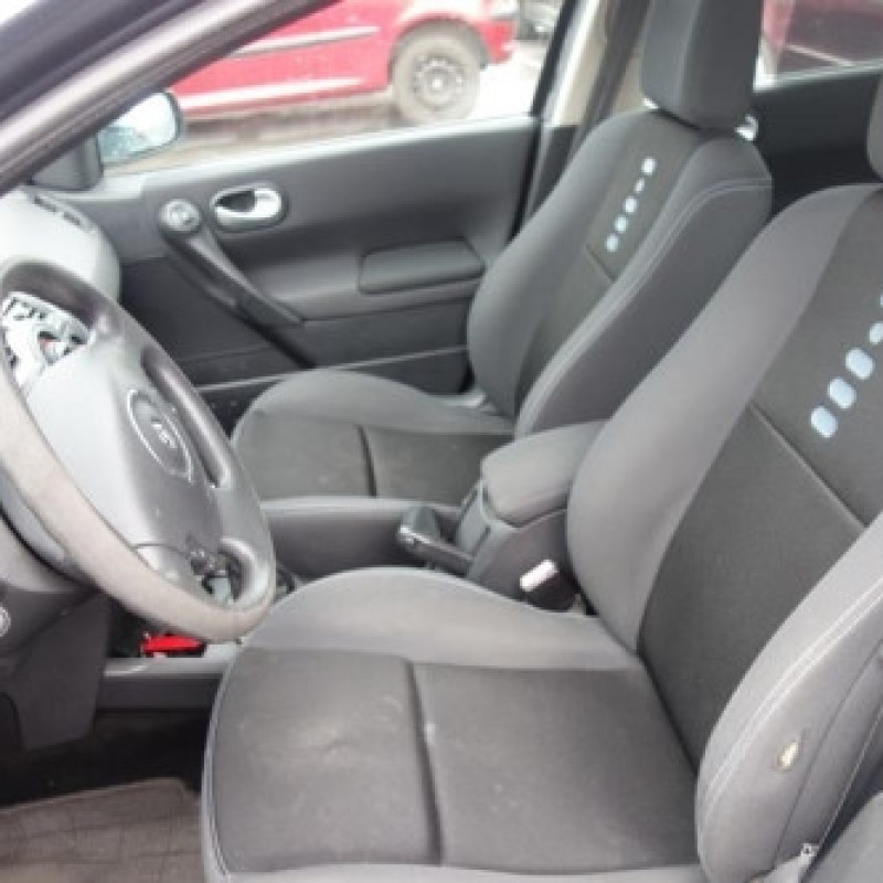 Pretensionneur de ceinture arriere gauche RENAULT MEGANE 2 Photo n°9