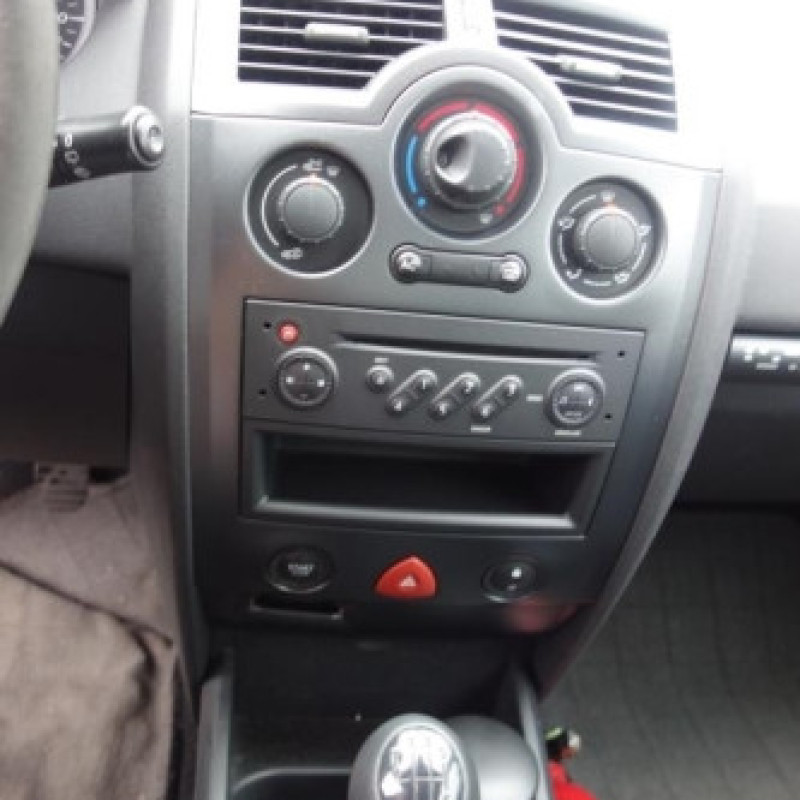 Pretensionneur de ceinture arriere gauche RENAULT MEGANE 2 Photo n°13