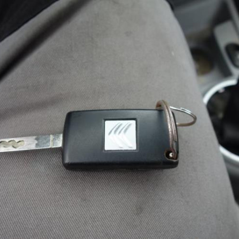 Pretensionneur de ceinture avant droit CITROEN C3 1 Photo n°12