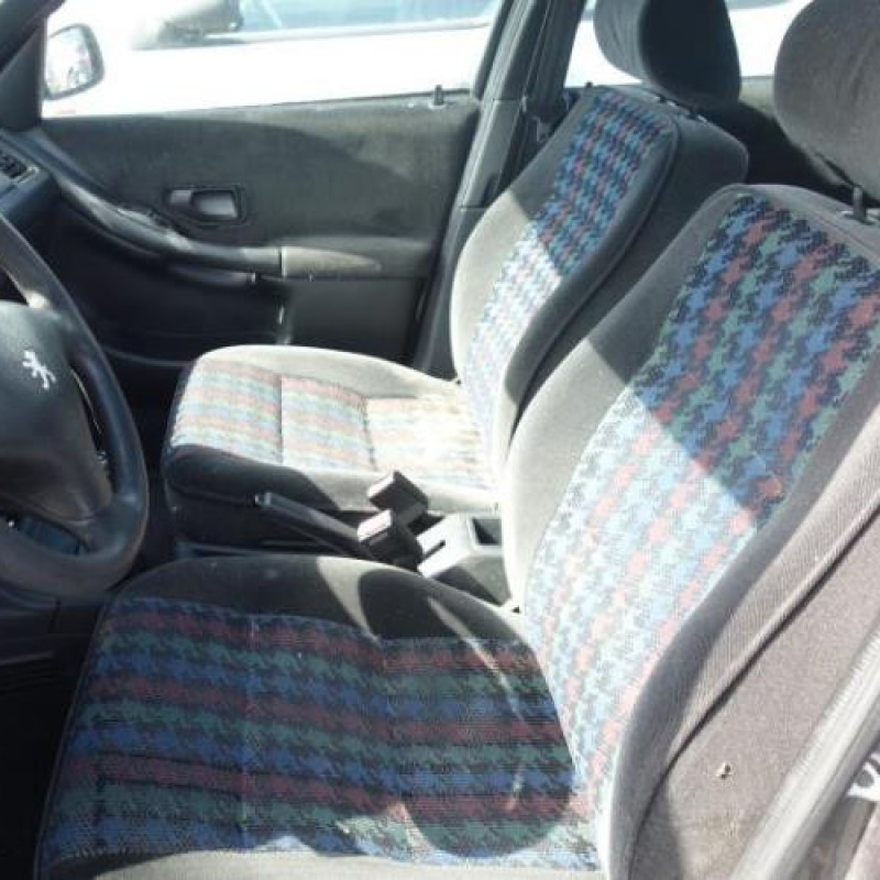Malle/Hayon arriere PEUGEOT 306 Photo n°9