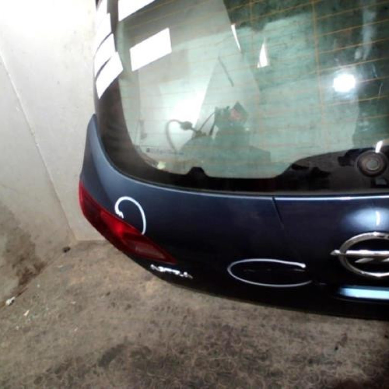 Malle/Hayon arriere OPEL ASTRA J Photo n°3