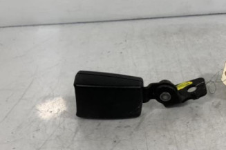 Attache ceinture arriere droit OPEL ASTRA J
