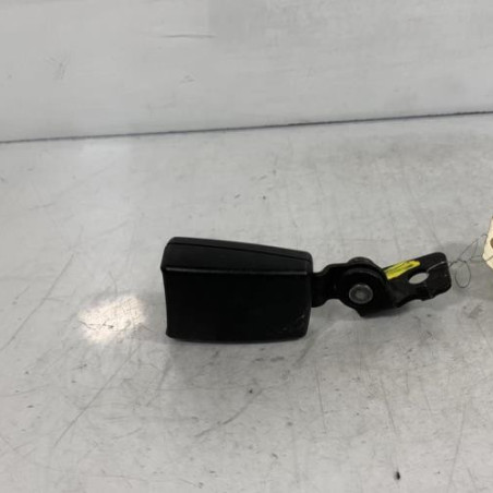 Attache ceinture arriere droit OPEL ASTRA J