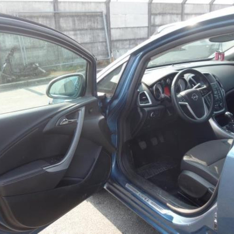 Ceinture arriere gauche OPEL ASTRA J Photo n°8