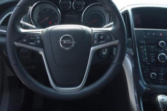 Ceinture arriere gauche OPEL ASTRA J