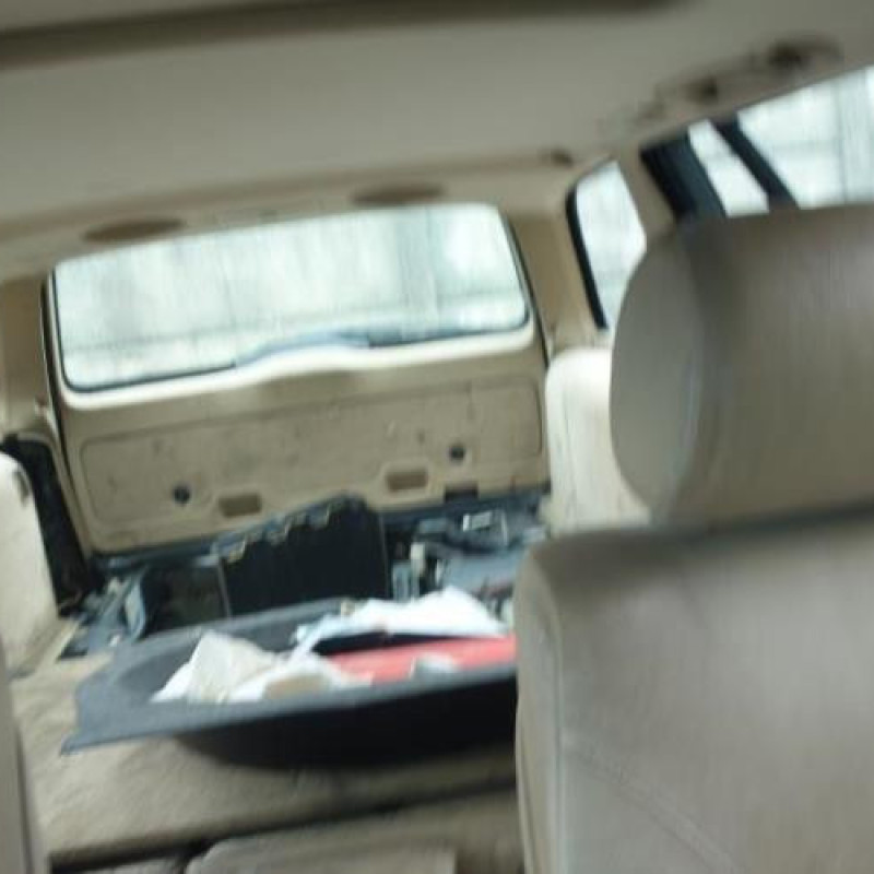 Attache ceinture arriere gauche BMW SERIE 5 E39 Photo n°10